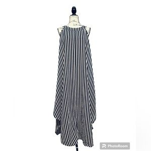 Woman’s Navy/White Dress 2XL Stripes EUC lined